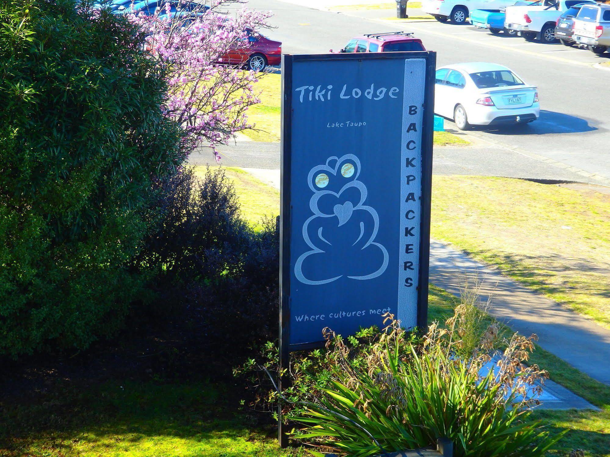 Tiki Lodge Backpackers Taupo Exterior foto